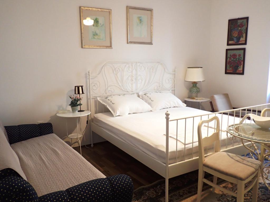 Apartments & Rooms Little Rock Мостар Экстерьер фото